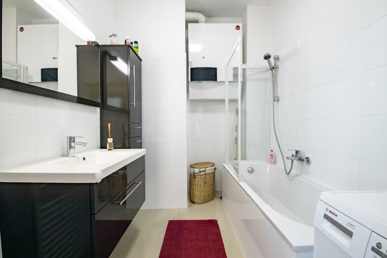 Modern Vienna Apartment Bagian luar foto