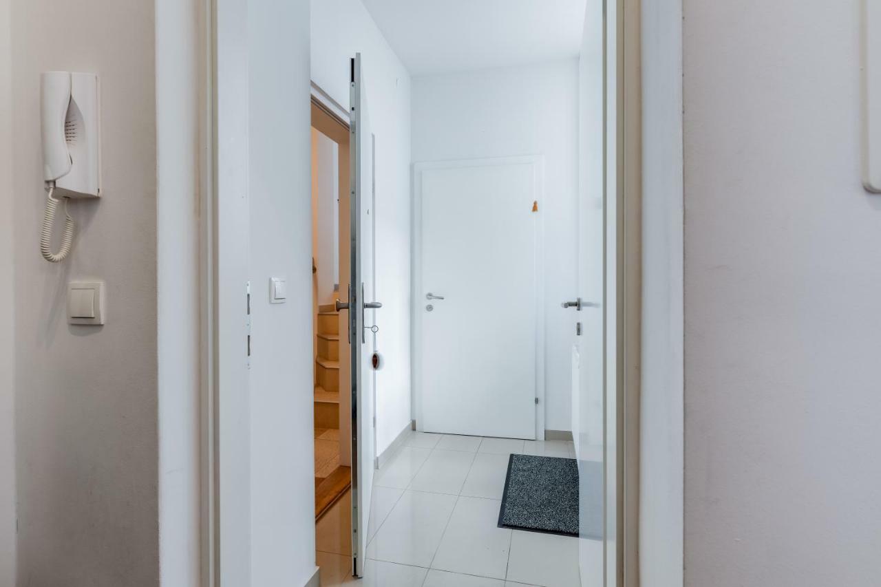 Modern Vienna Apartment Bagian luar foto
