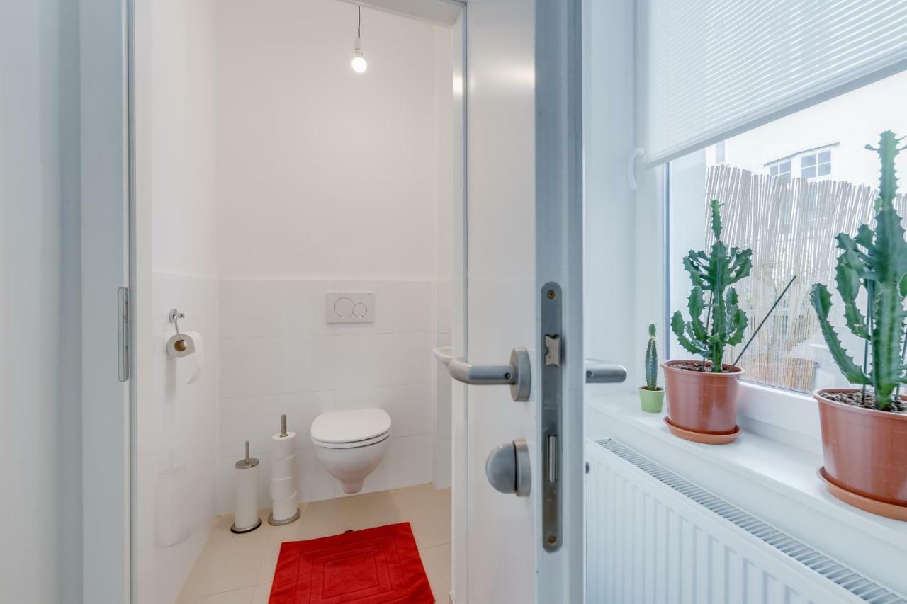 Modern Vienna Apartment Bagian luar foto
