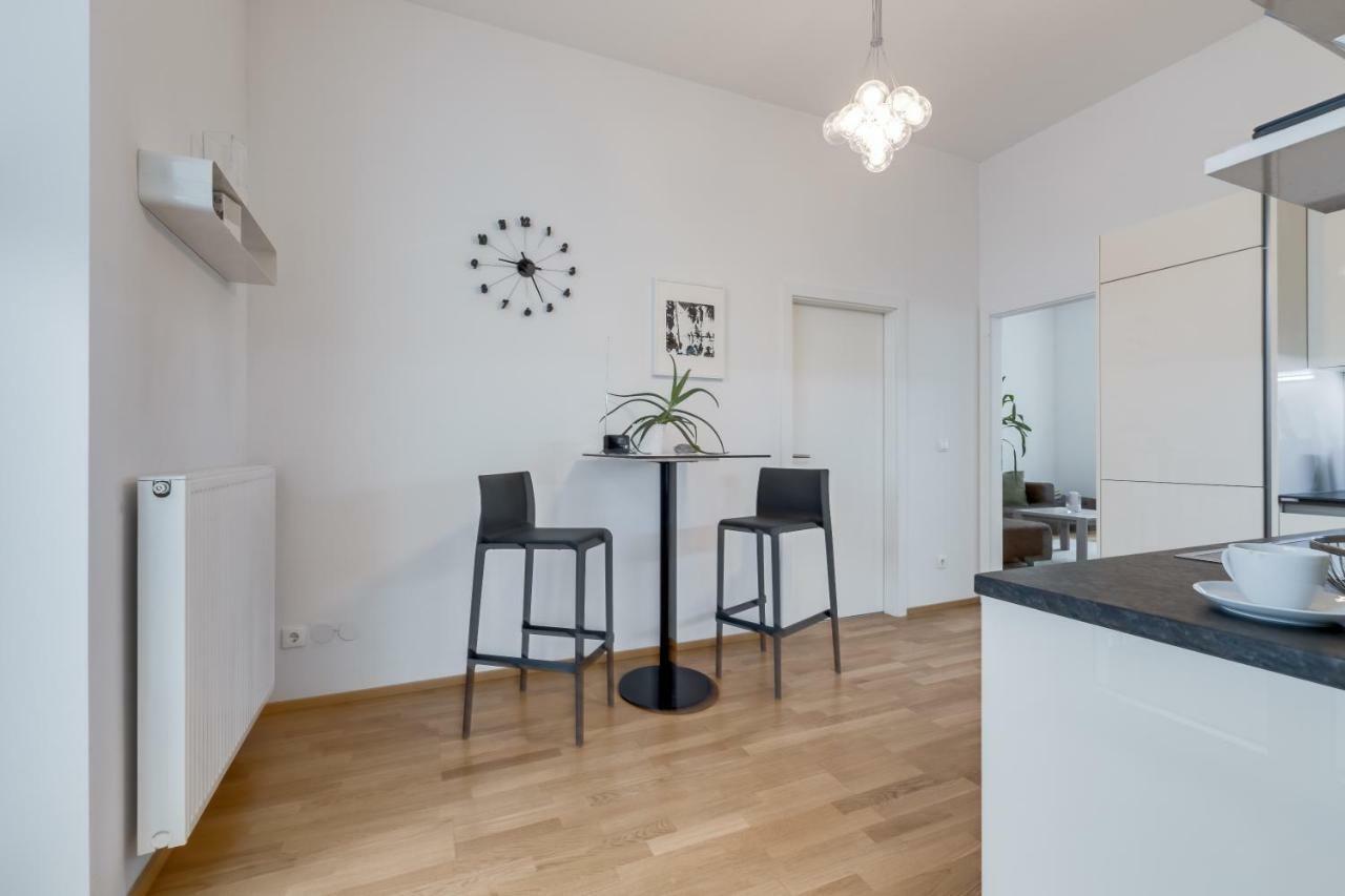 Modern Vienna Apartment Bagian luar foto
